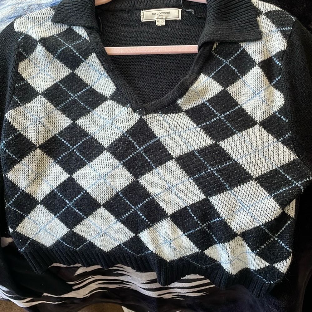 Gossip girl seasonal sweater